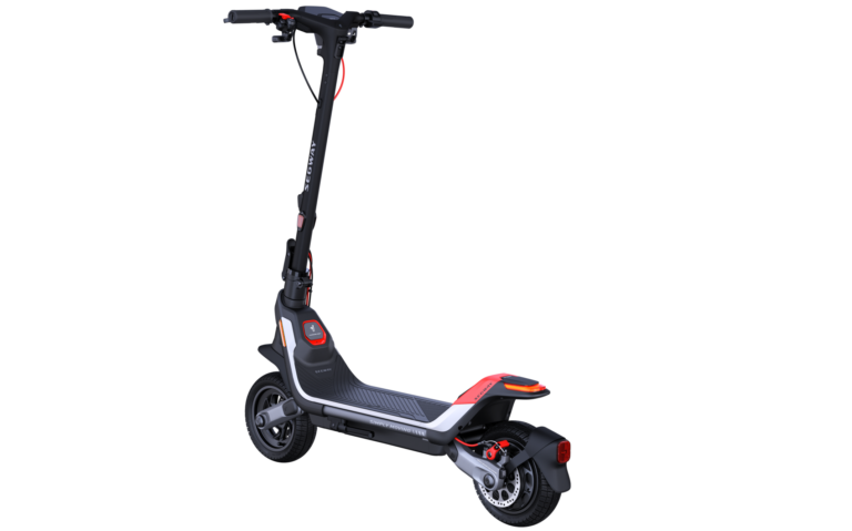 Segway KickScooter P100SE_Product picture_360 view (7)-2140x1336_72